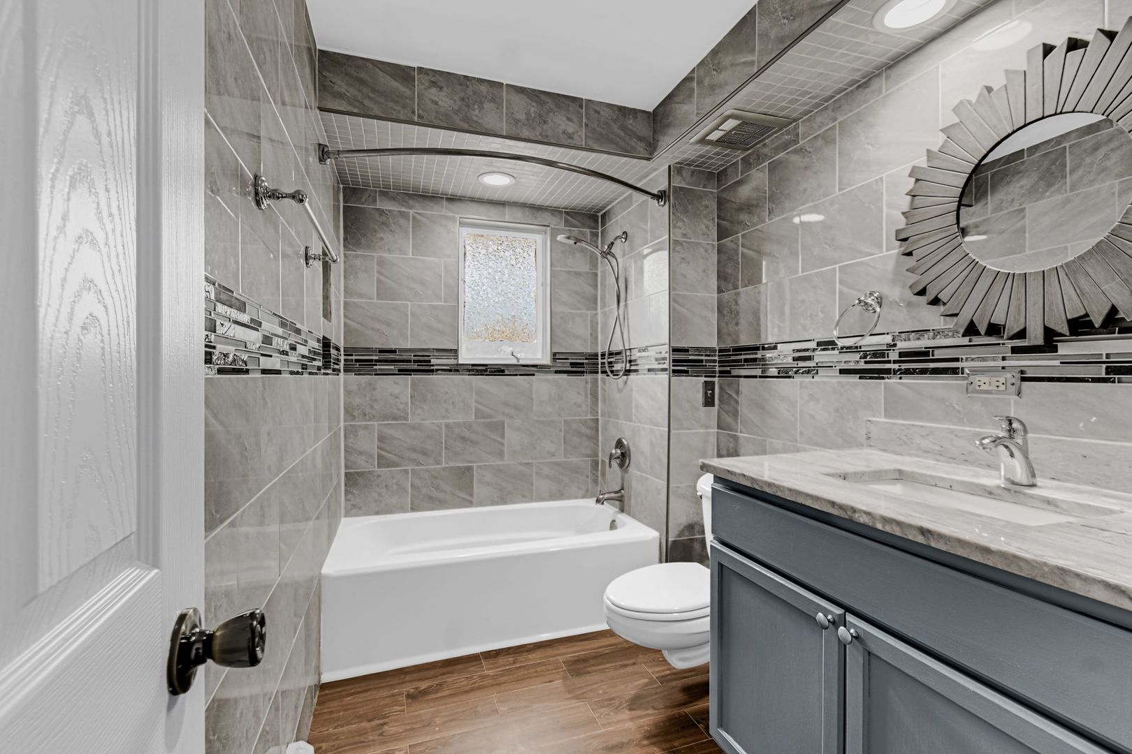 9620 S Kedvale Avenue #201E, Oak Lawn, IL 60453