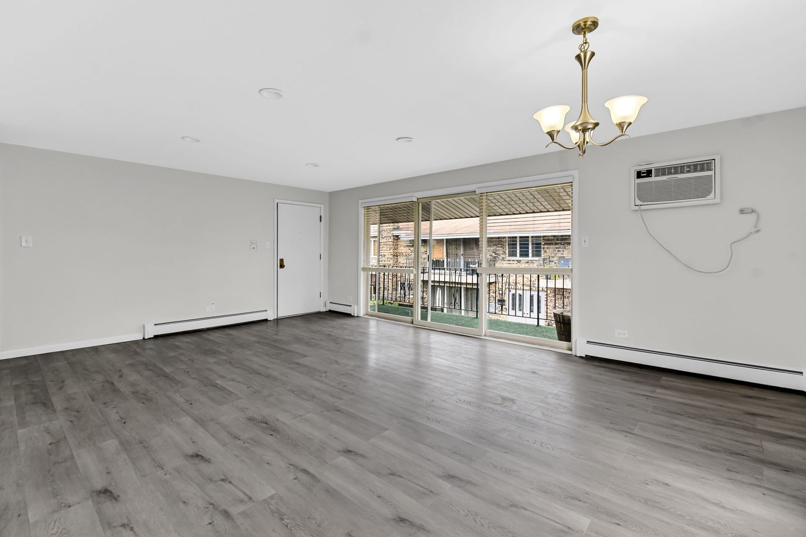 9620 S Kedvale Avenue #201E, Oak Lawn, IL 60453
