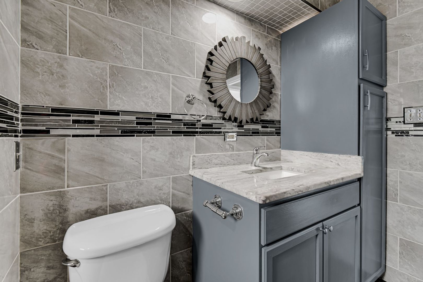 9620 S Kedvale Avenue #201E, Oak Lawn, IL 60453
