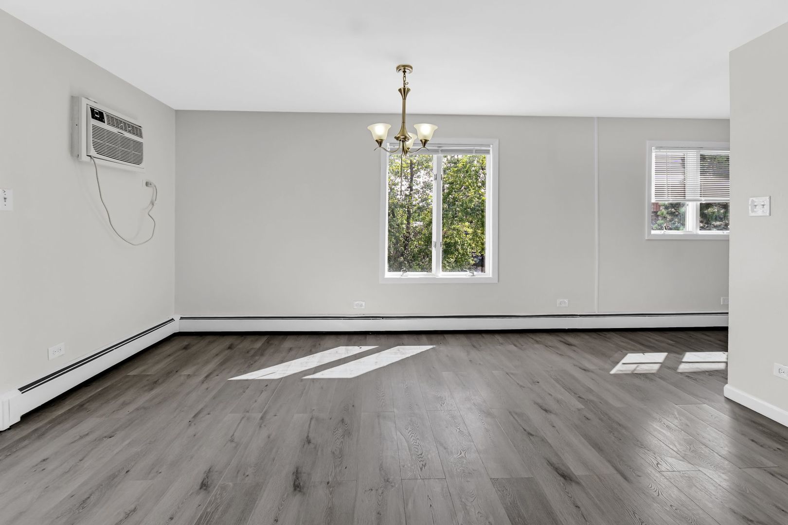 9620 S Kedvale Avenue #201E, Oak Lawn, IL 60453