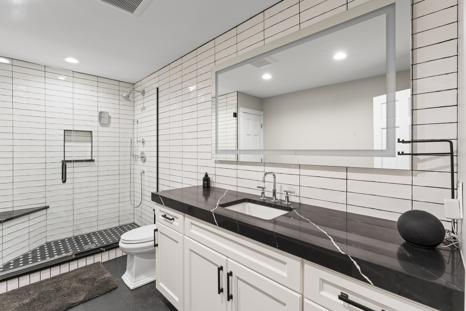 121 Florence Avenue, Inverness, IL 60010