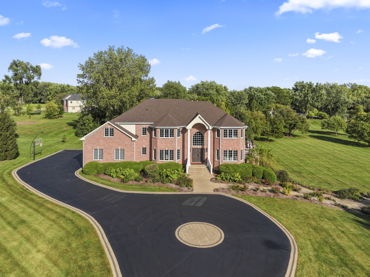 121 Florence Avenue, Inverness, IL 60010