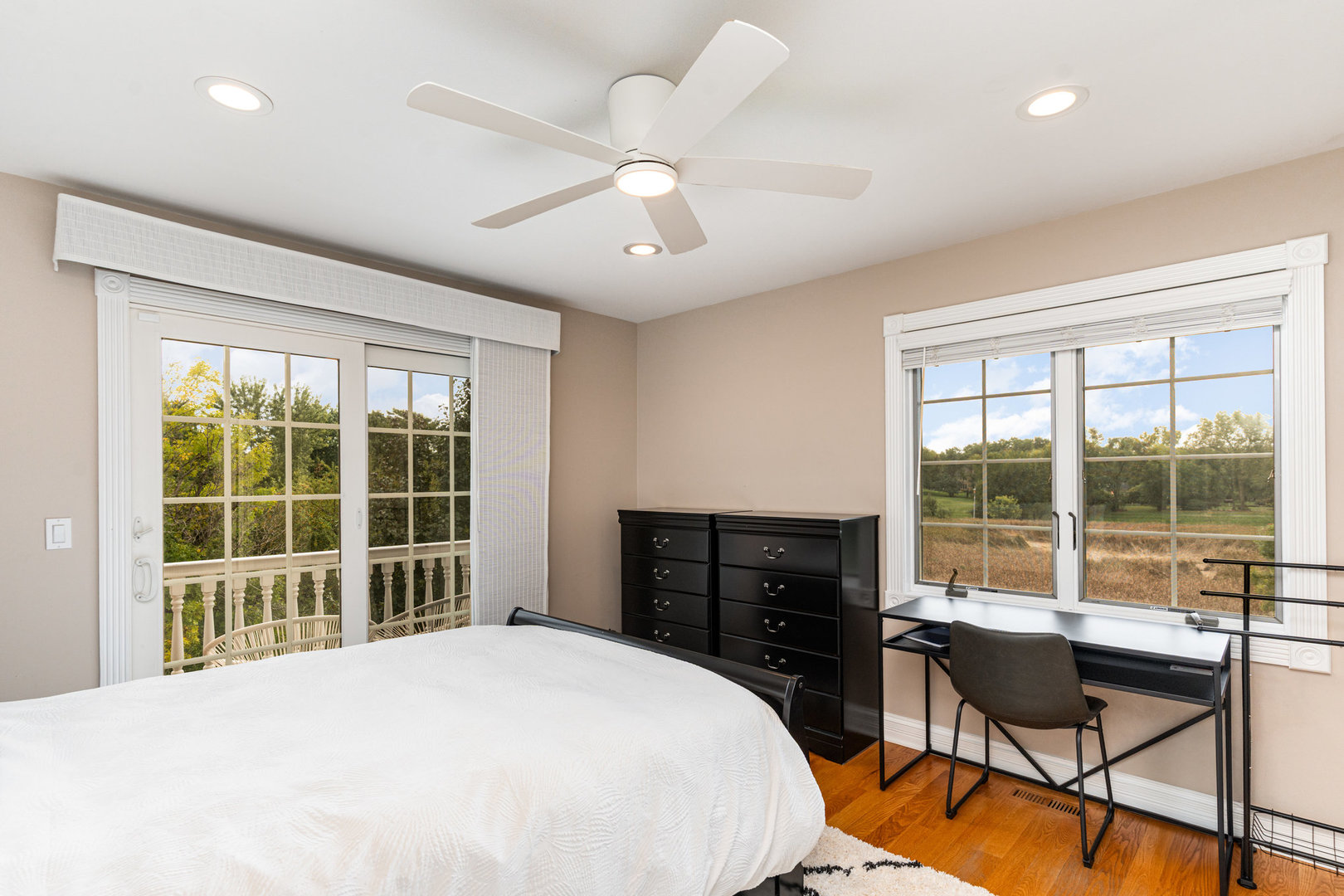 121 Florence Avenue, Inverness, IL 60010