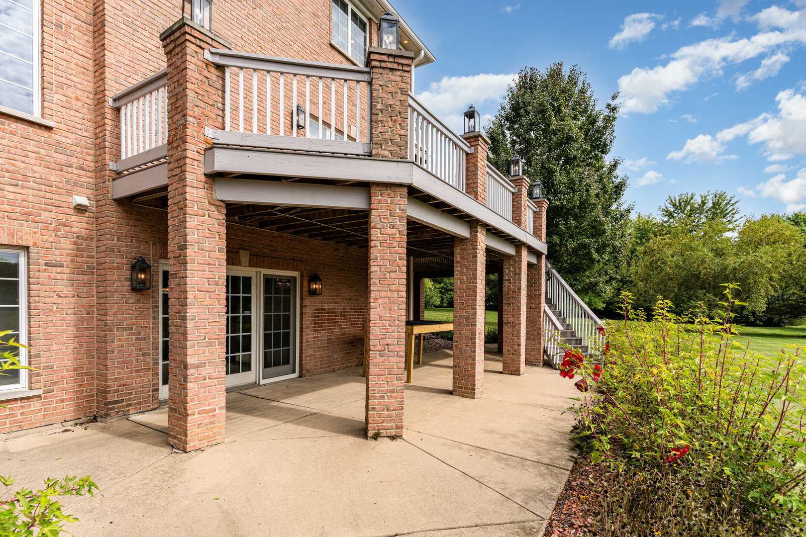 121 Florence Avenue, Inverness, IL 60010