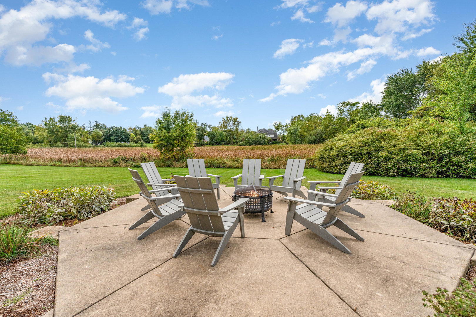 121 Florence Avenue, Inverness, IL 60010