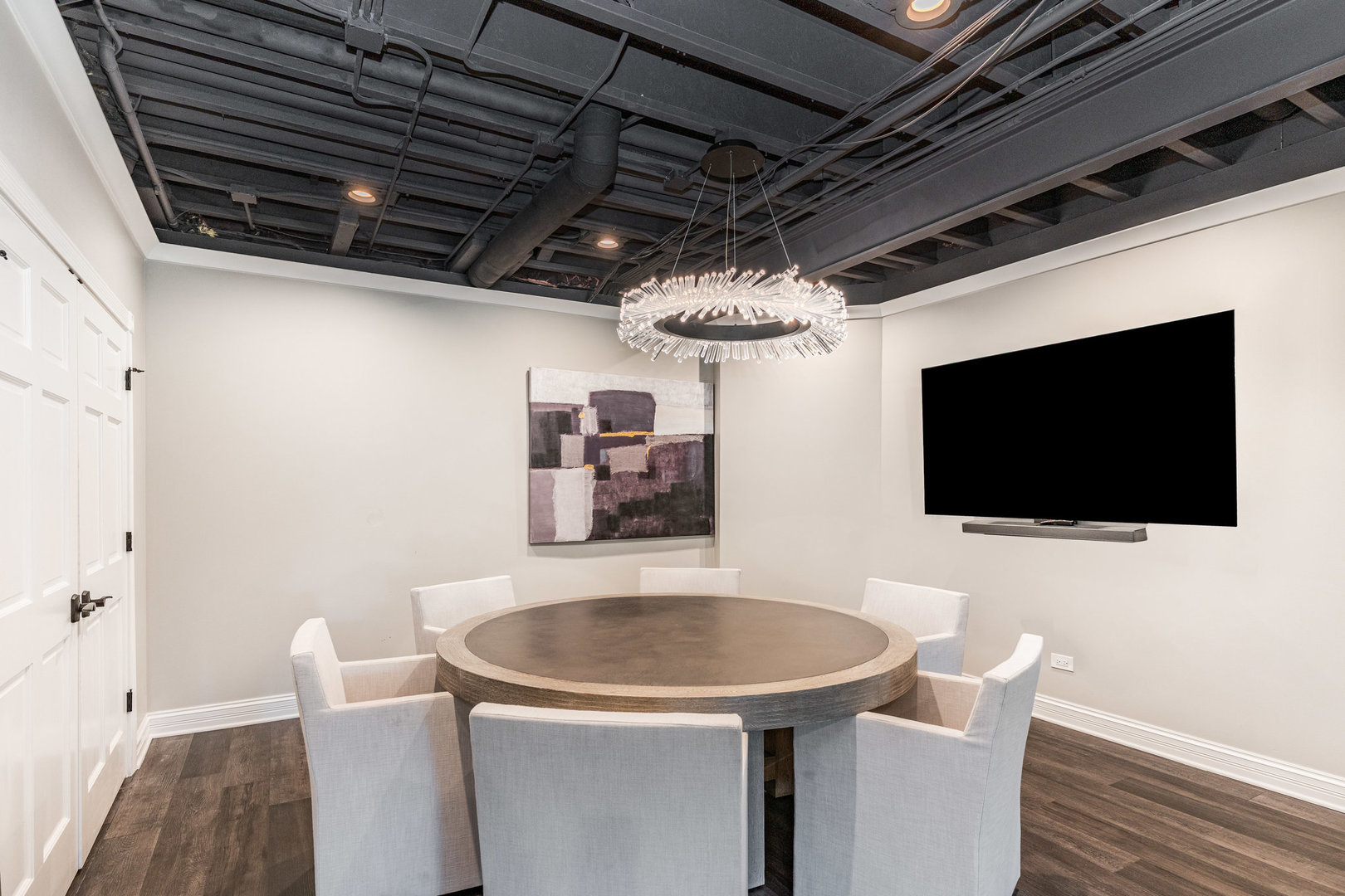 121 Florence Avenue, Inverness, IL 60010