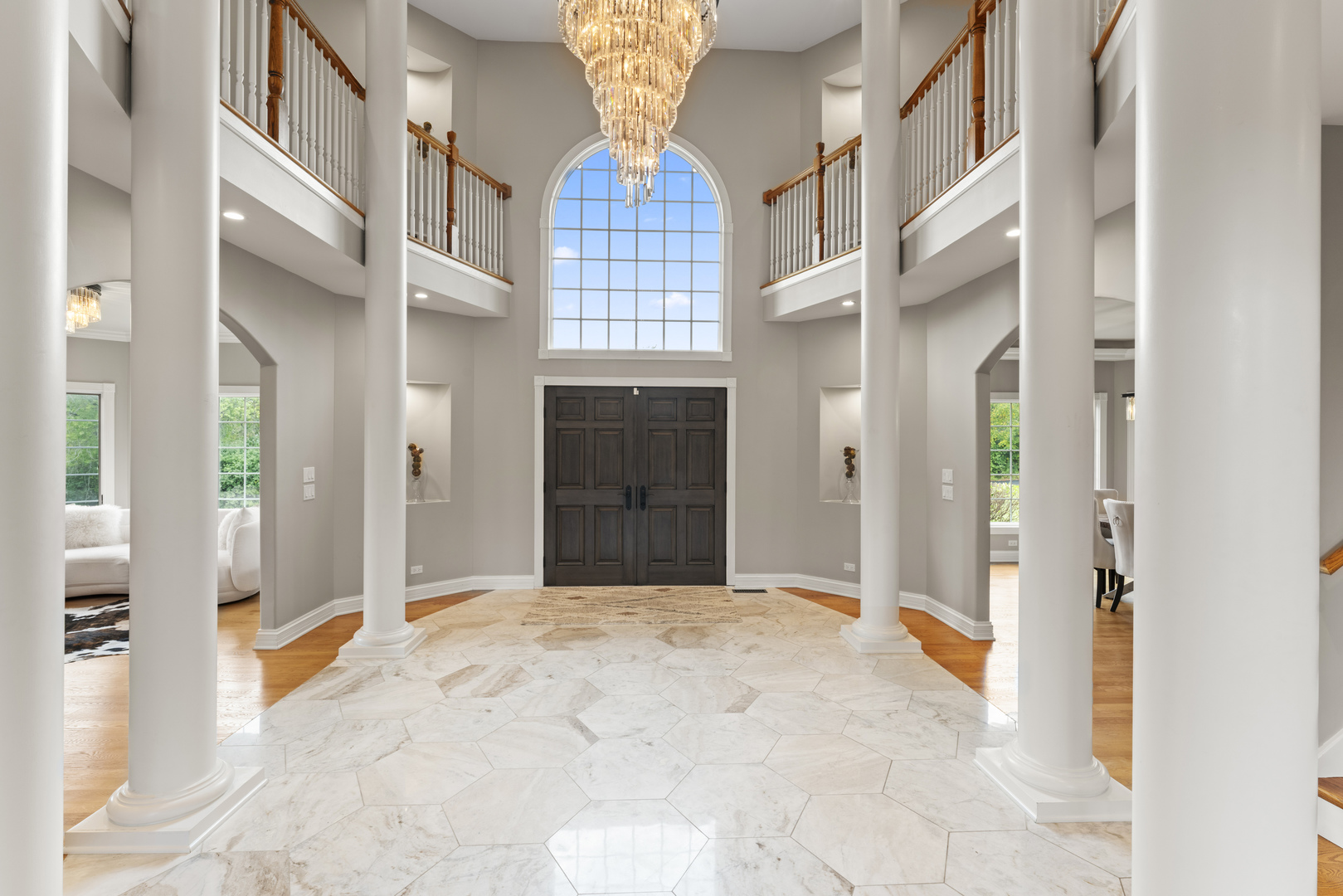 121 Florence Avenue, Inverness, IL 60010