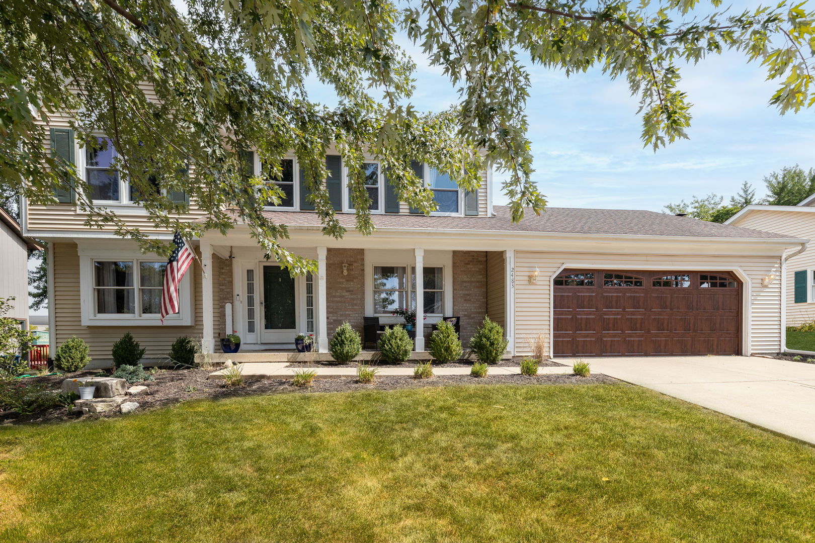 2483 Lakeside Drive, Aurora, IL 60504