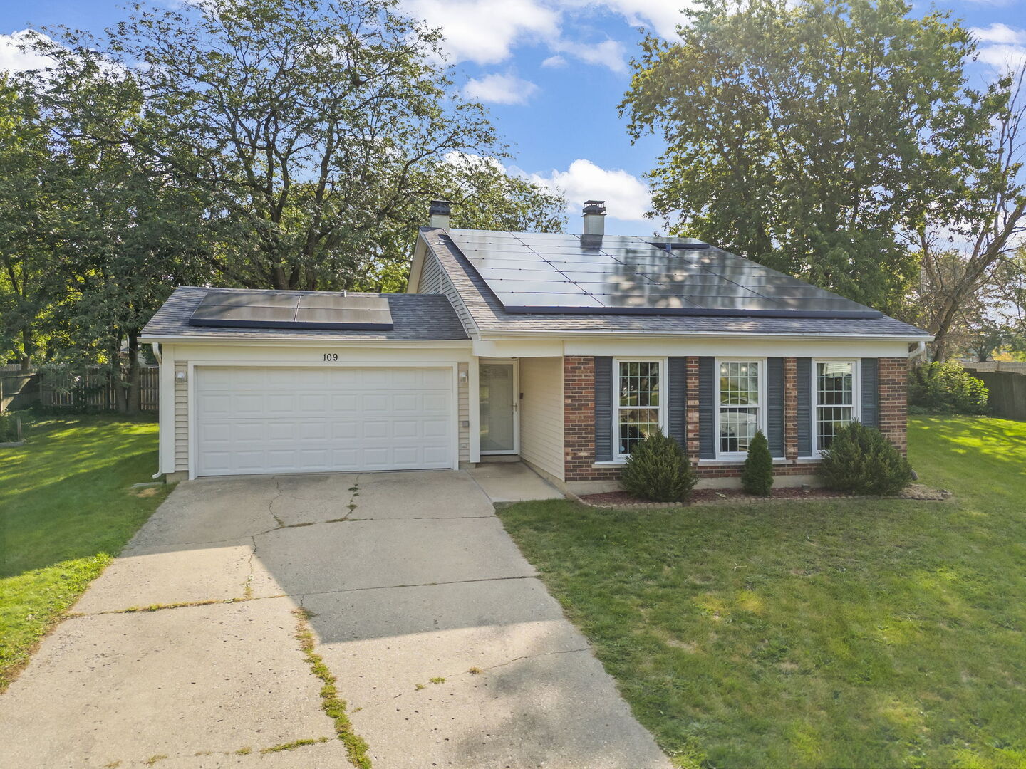 109 Arrowhead Lane, Bolingbrook, IL 60440