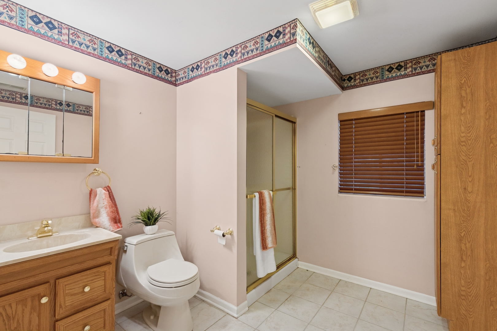 396 Fairfax Lane, Grayslake, IL 60030