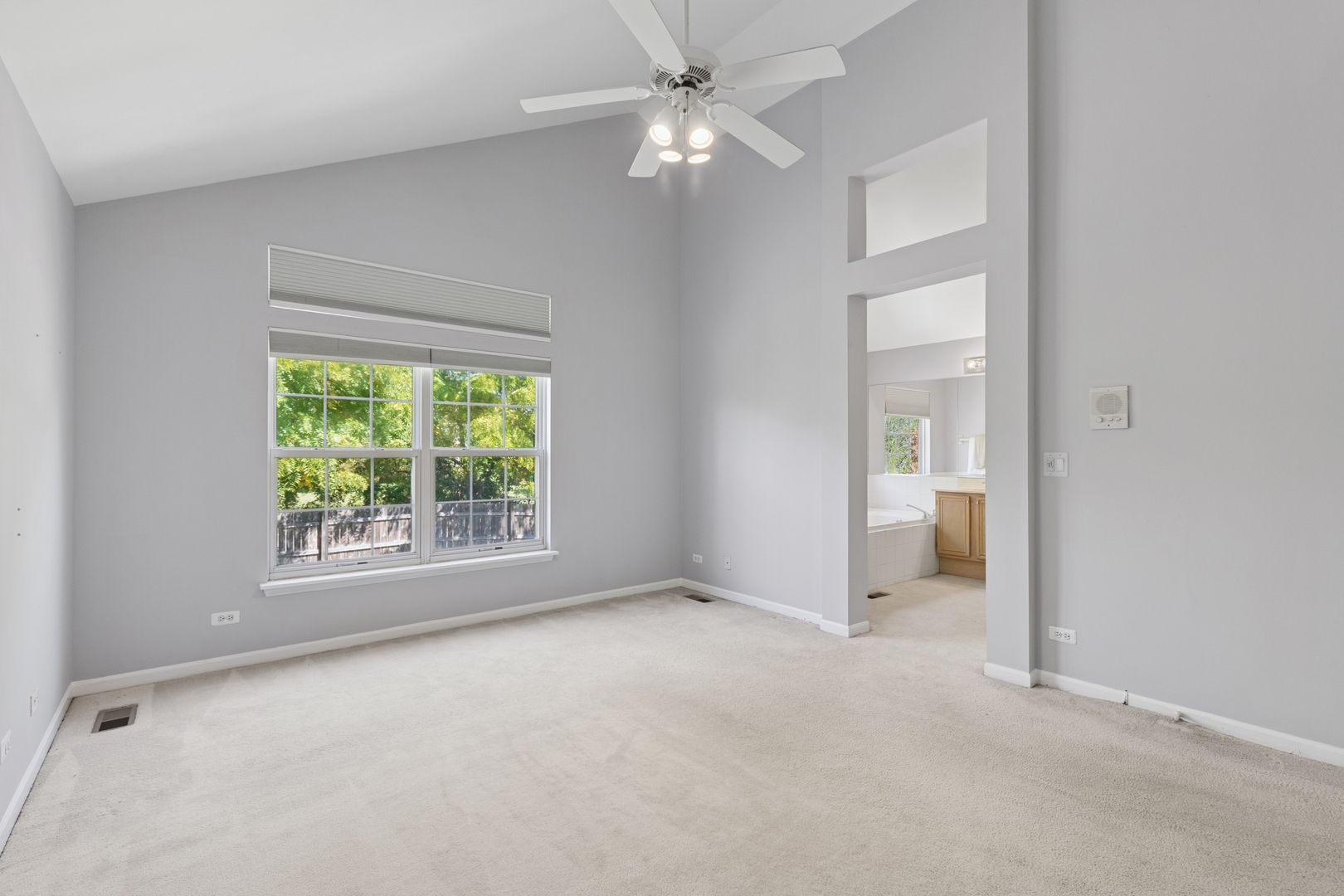 396 Fairfax Lane, Grayslake, IL 60030