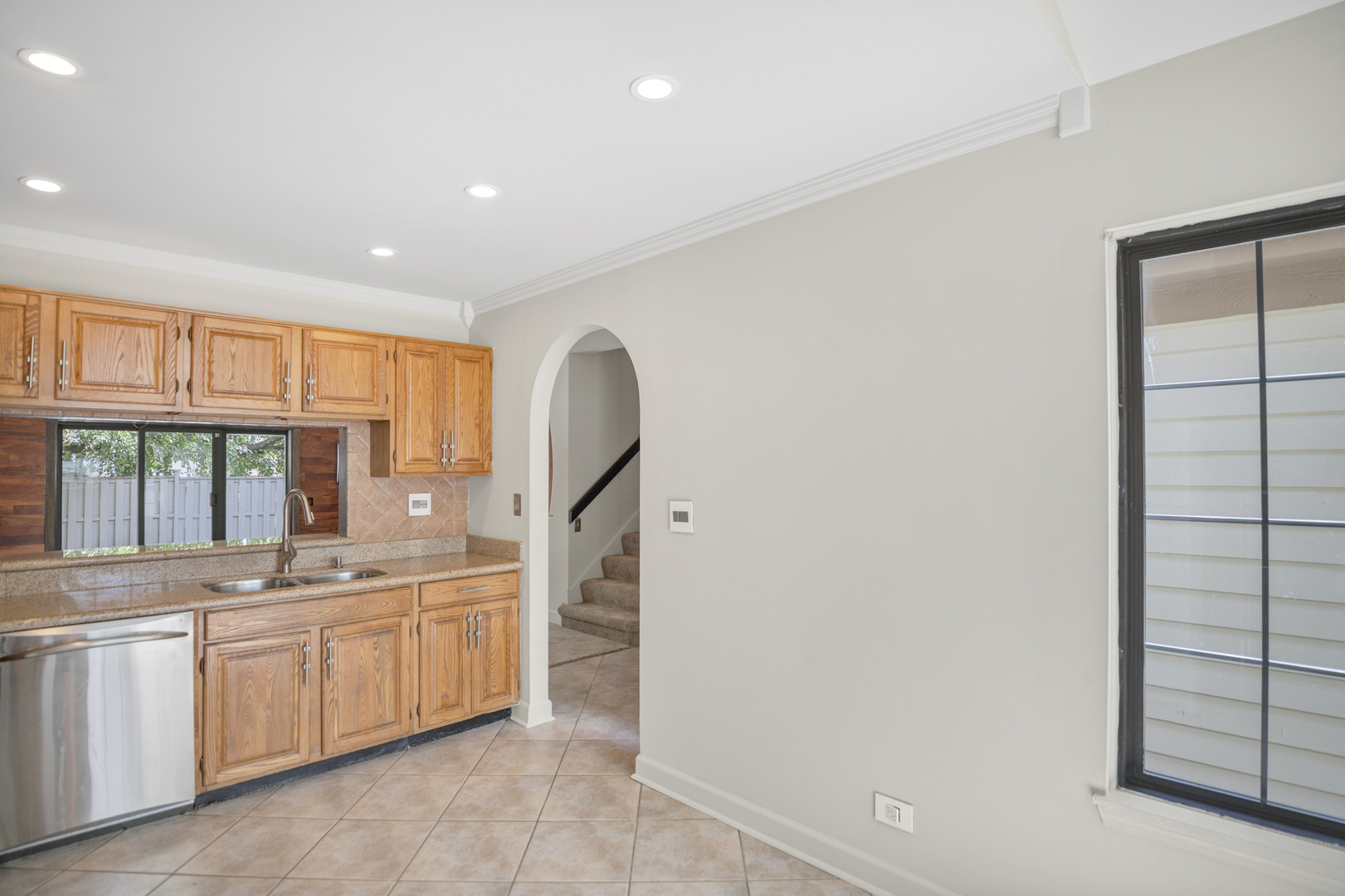 117 Oneida Court, Bloomingdale, IL 60108