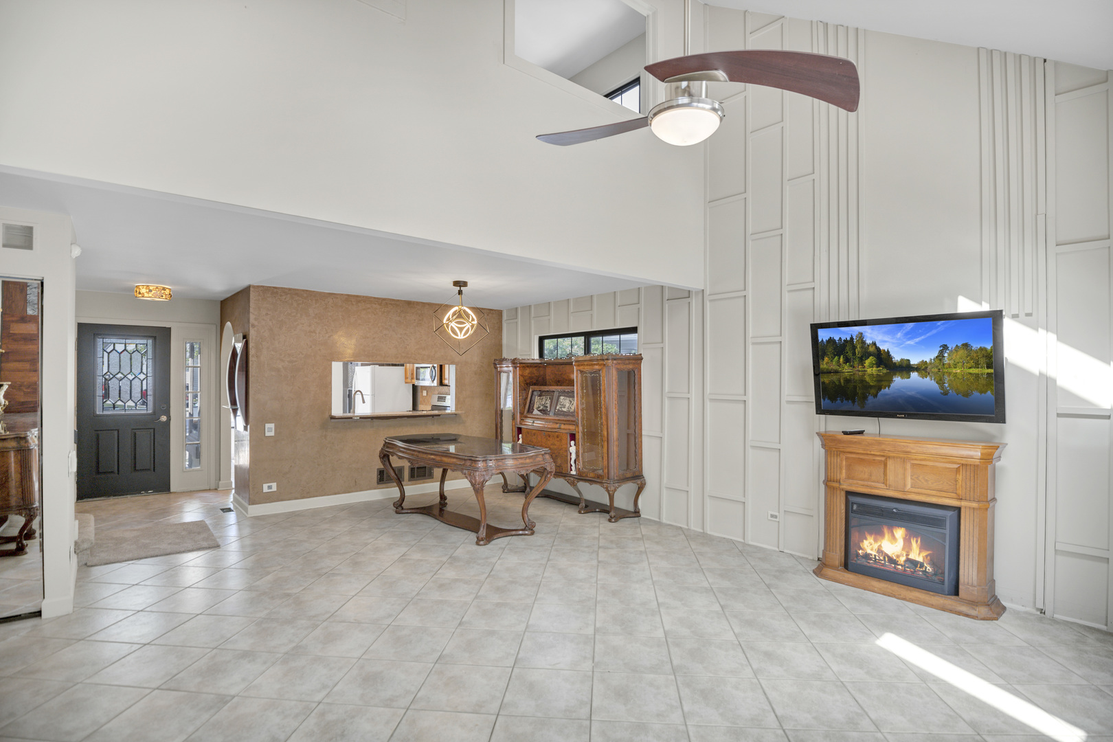 117 Oneida Court, Bloomingdale, IL 60108