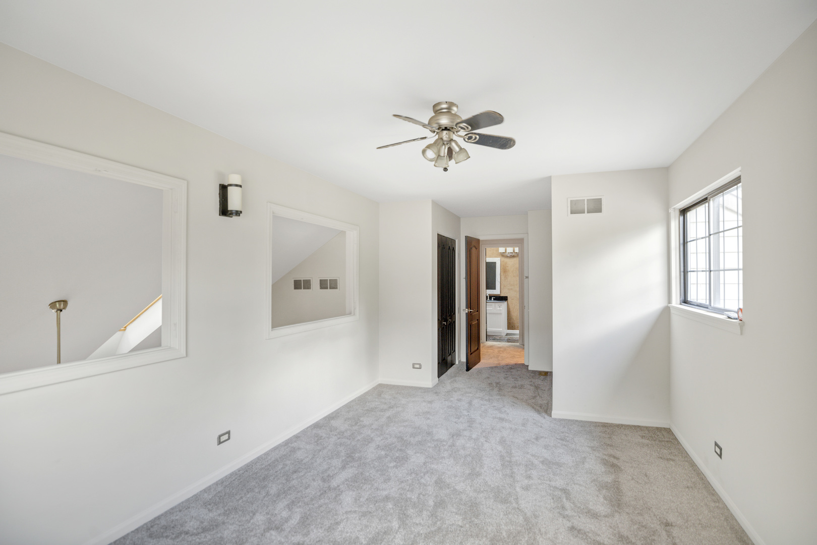 117 Oneida Court, Bloomingdale, IL 60108