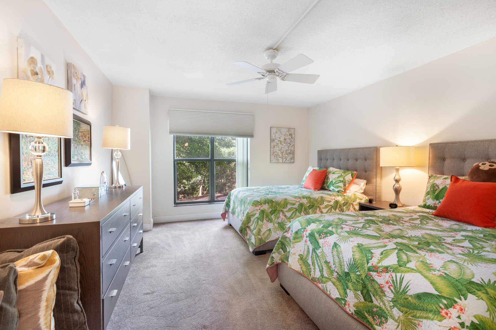 511 AURORA Avenue #104, Naperville, IL 60540
