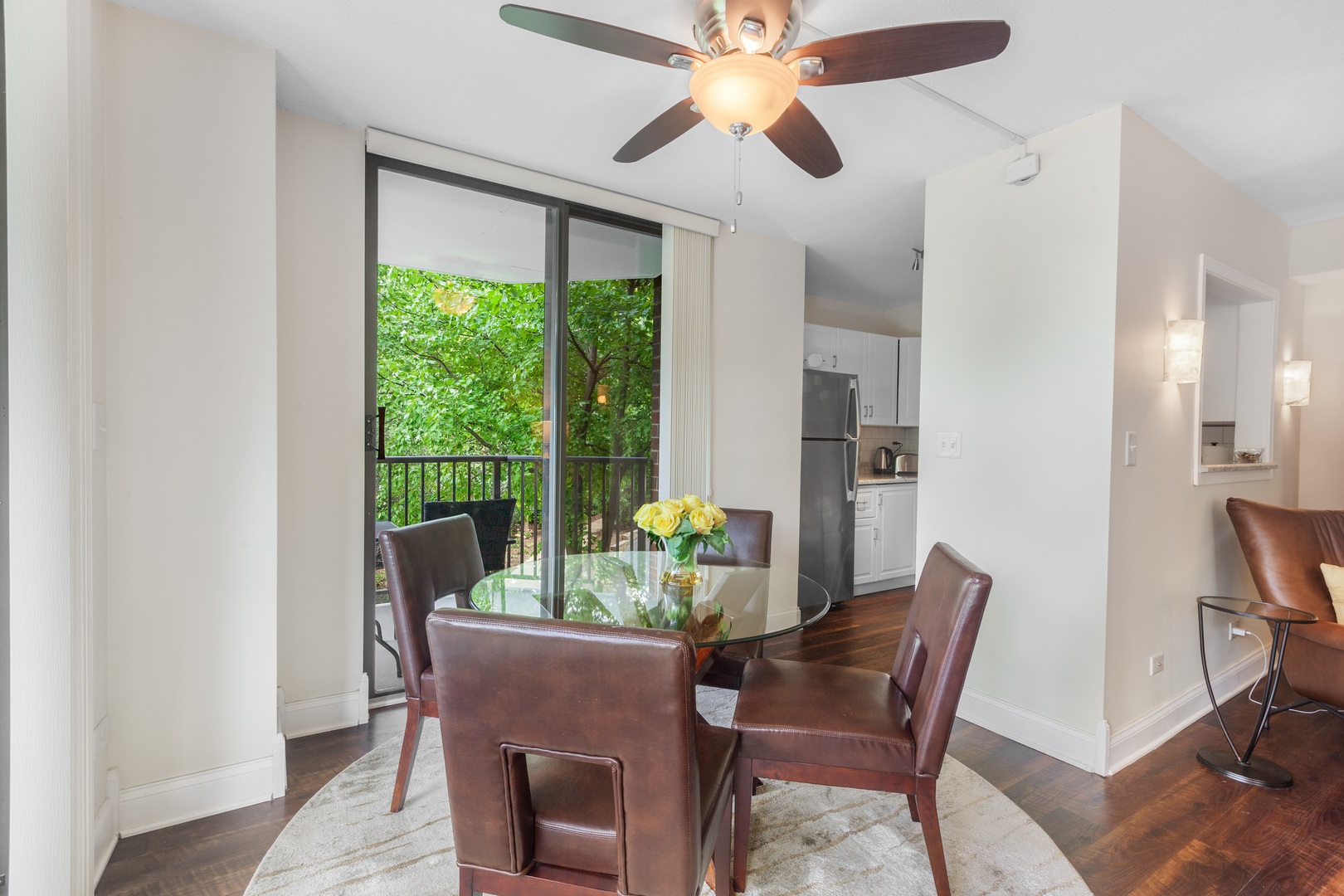 511 AURORA Avenue #104, Naperville, IL 60540