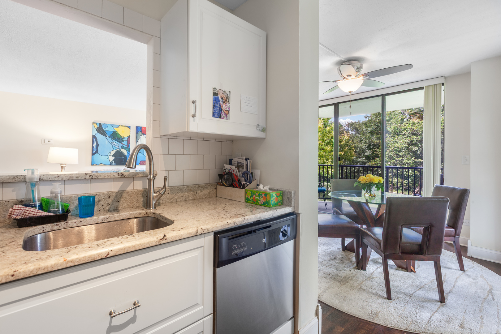511 AURORA Avenue #104, Naperville, IL 60540