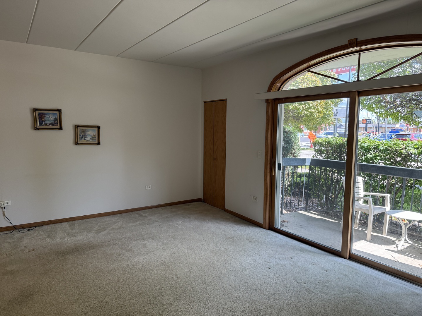 7900 S Nagle Avenue #1S, Burbank, IL 60459