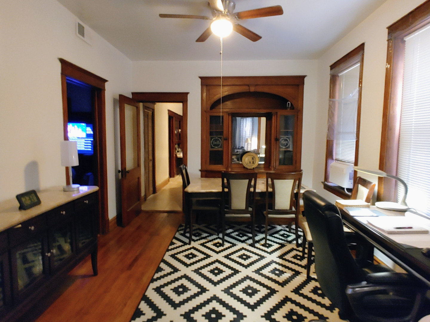 4122 W Cermak Road, Chicago, IL 60623