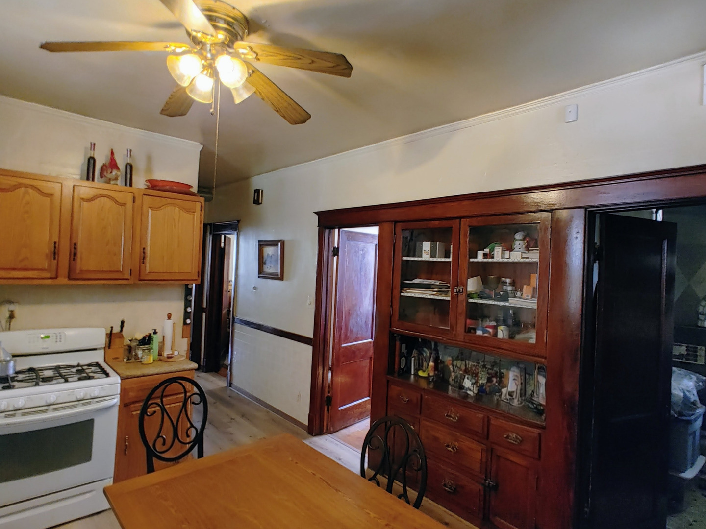 4122 W Cermak Road, Chicago, IL 60623