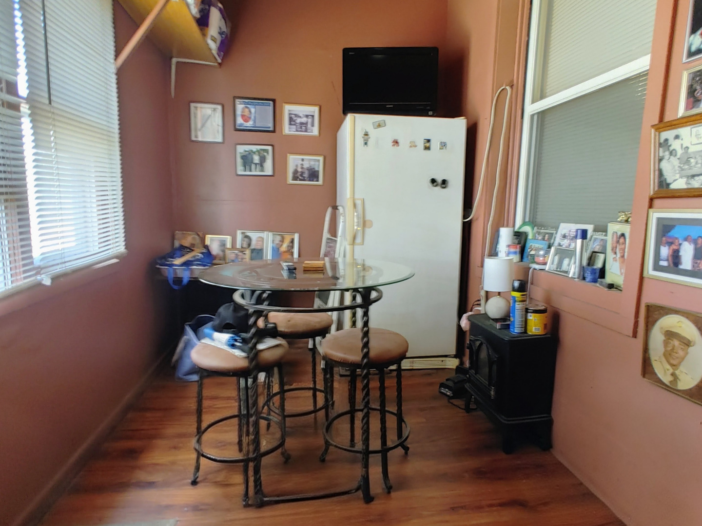 4122 W Cermak Road, Chicago, IL 60623