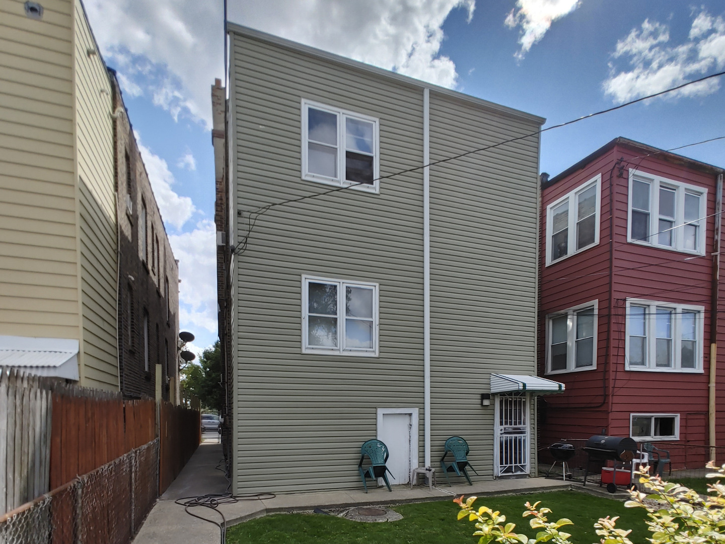 4122 W Cermak Road, Chicago, IL 60623