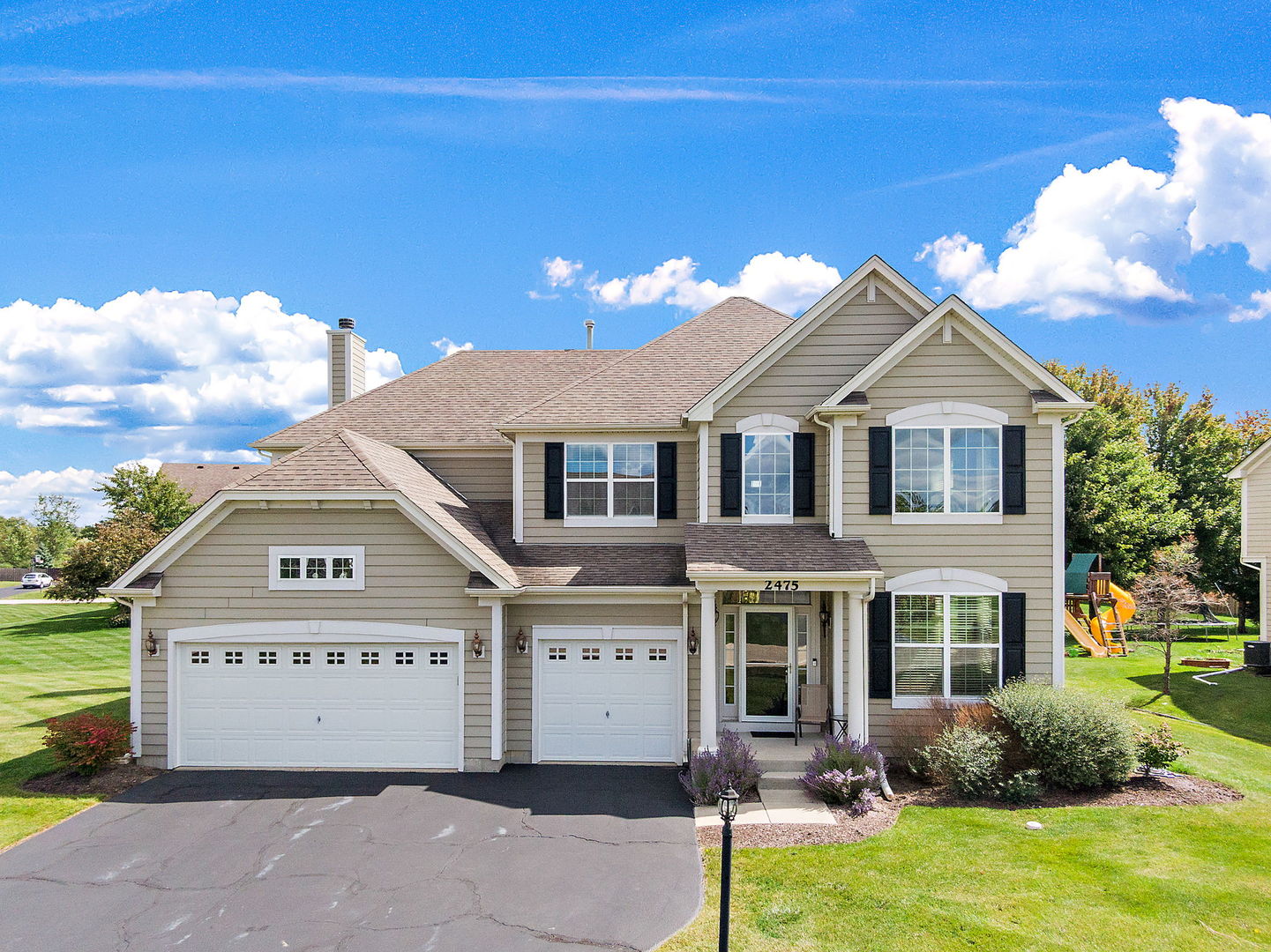 2475 Ajax Street, Crystal Lake, IL 60014