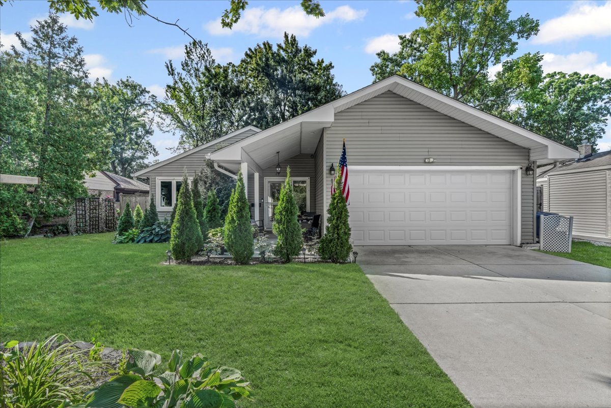 1132 Whitfield Road, Northbrook, IL 60062