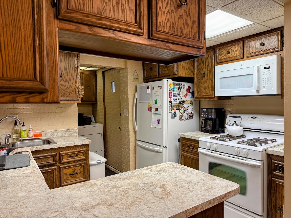 271 W First Street #1B, Elmhurst, IL 60126
