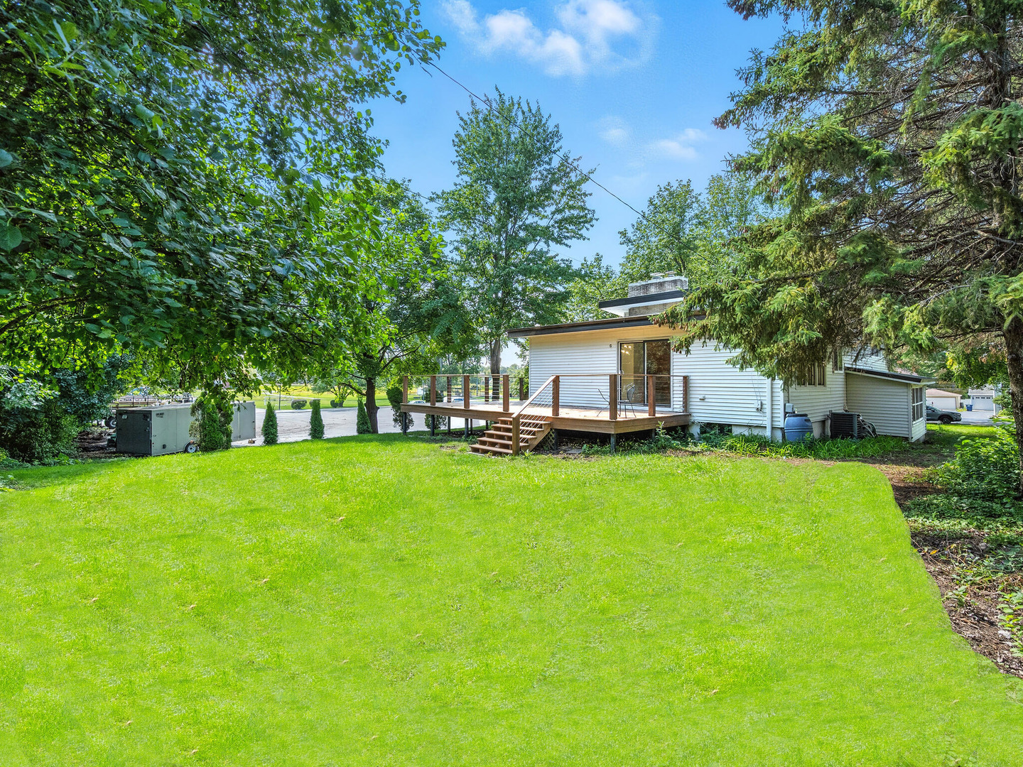 139 McIntosh Avenue, Clarendon Hills, IL 60514