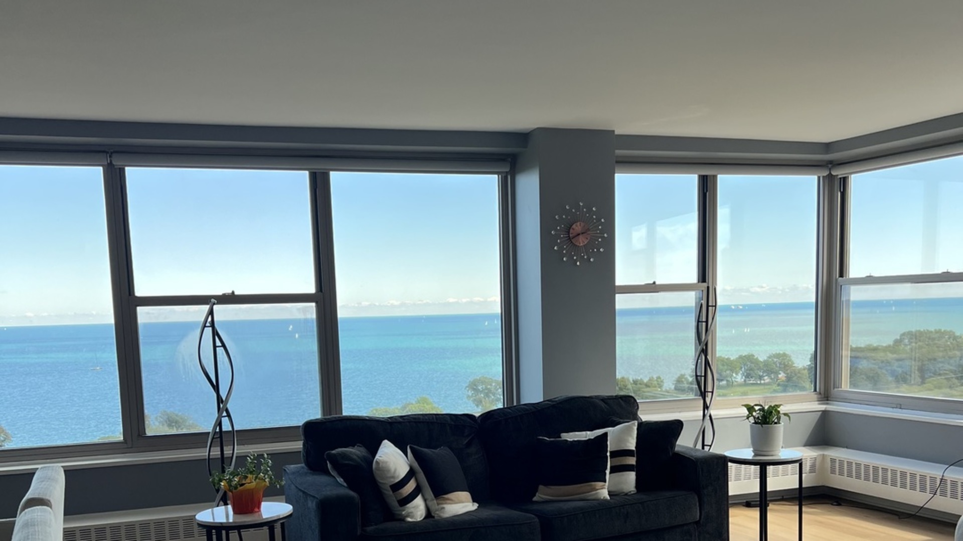 3900 N Lake Shore Drive #19A, Chicago, IL 60613