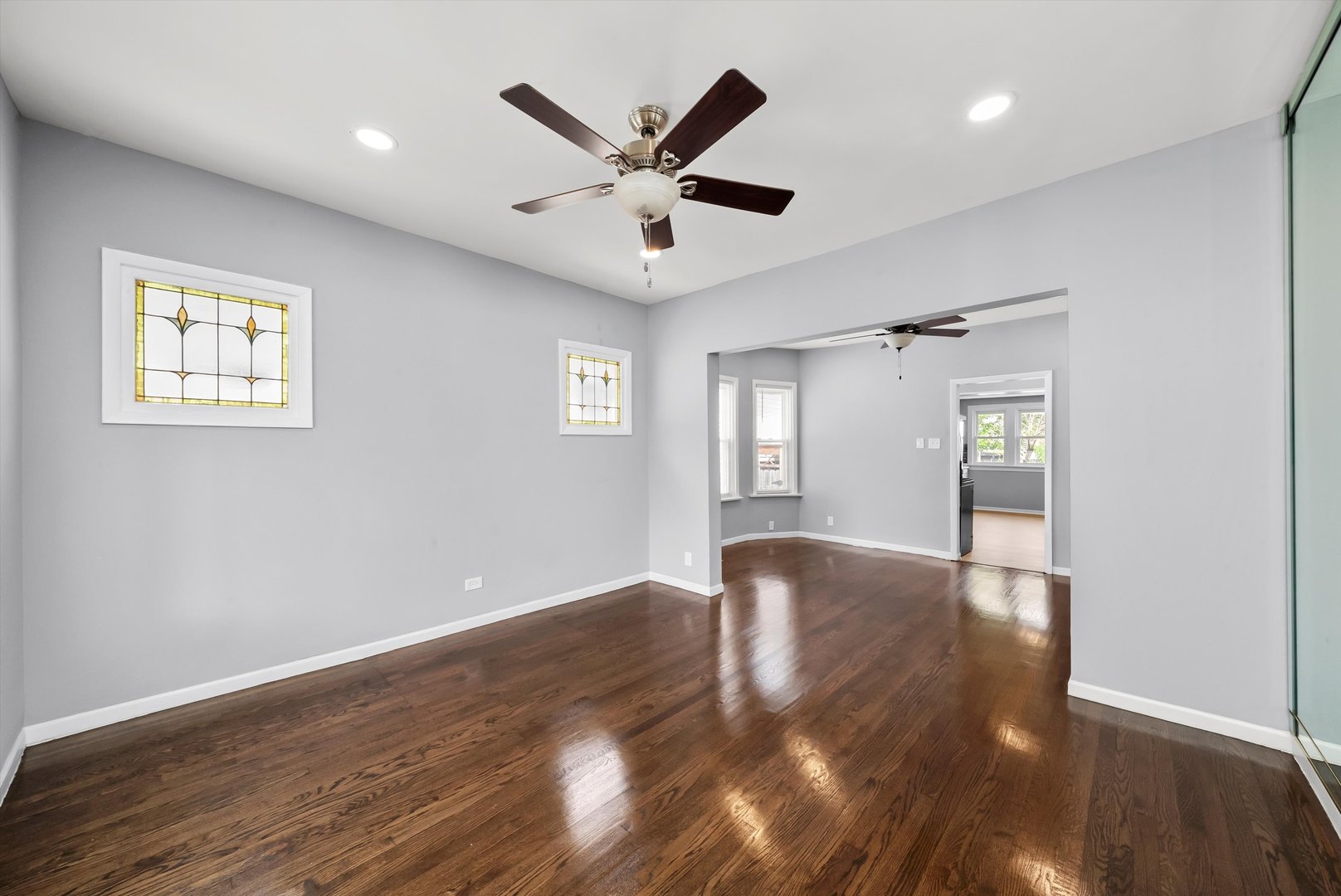 8627 S Essex Avenue, Chicago, IL 60617