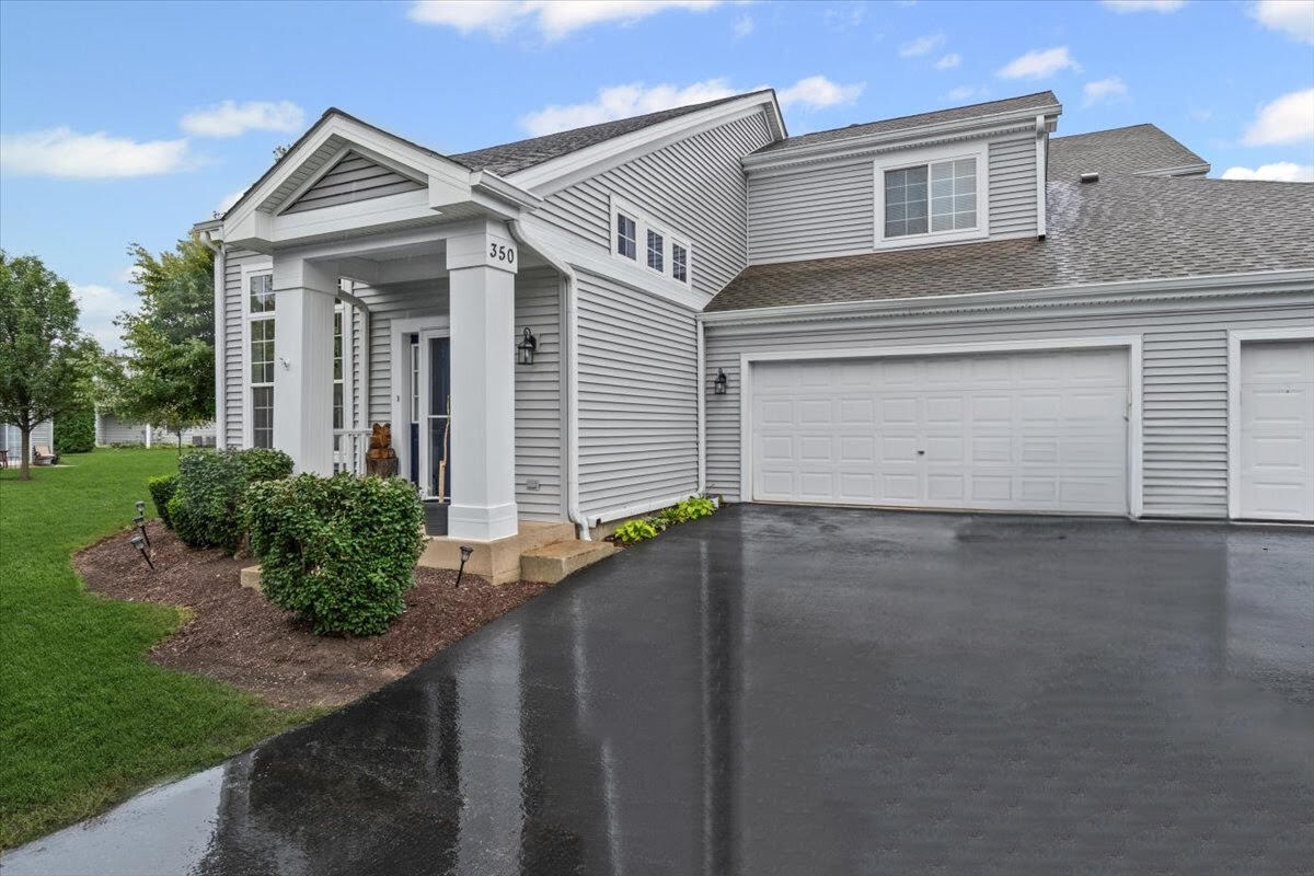350 CASCADE Lane, Oswego, IL 60543