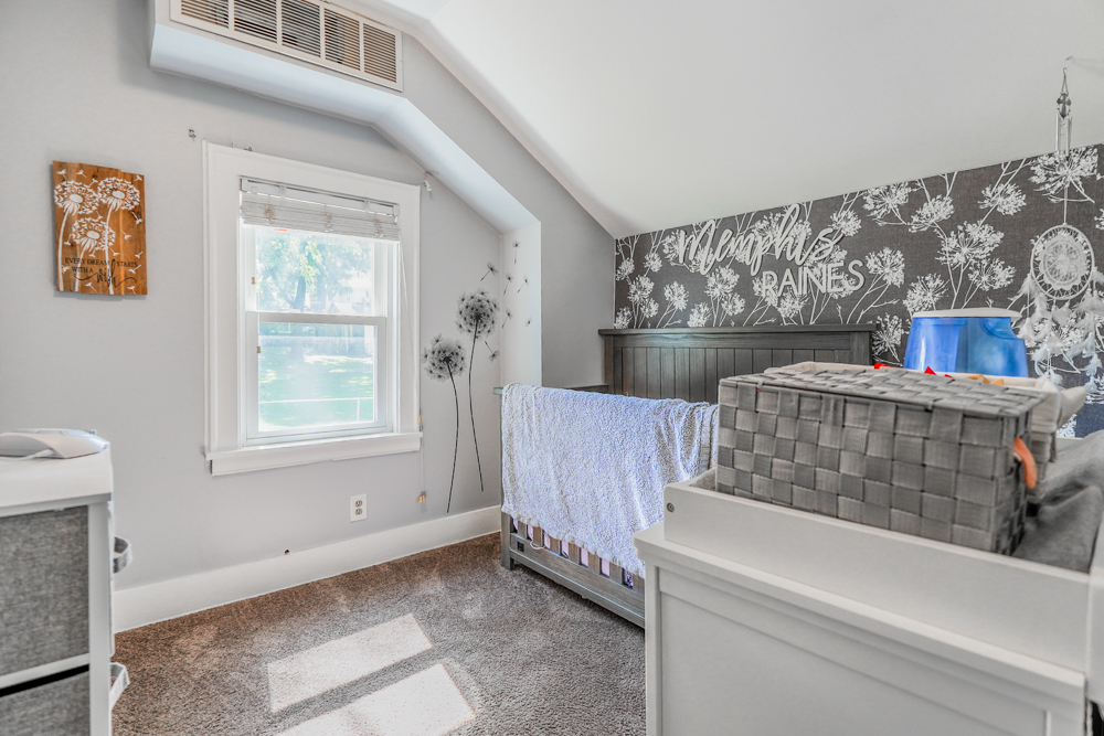 606 Porter Street, Lemont, IL 60439
