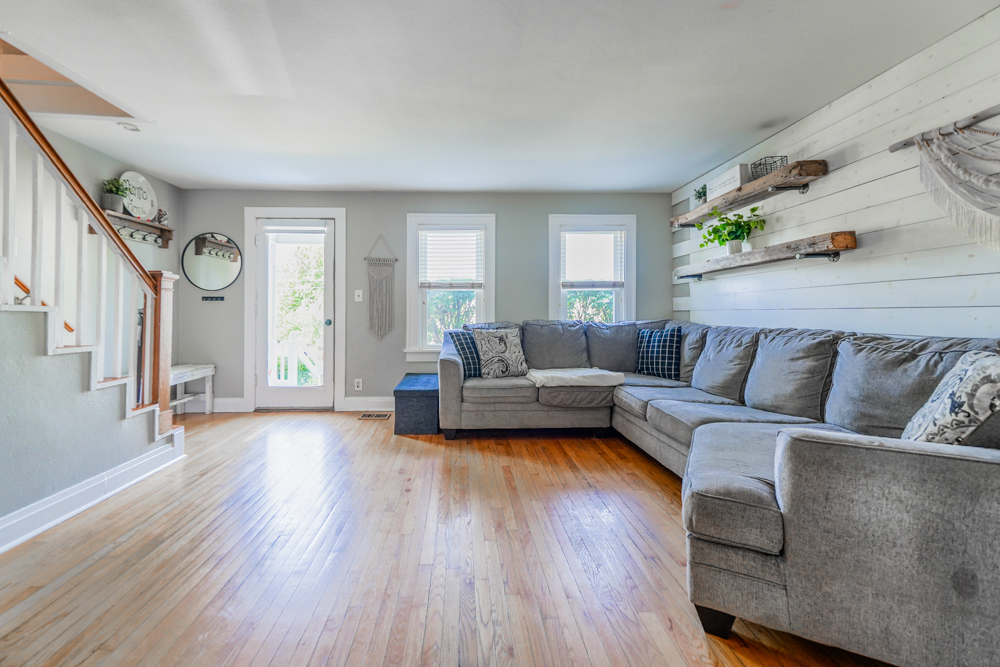 606 Porter Street, Lemont, IL 60439