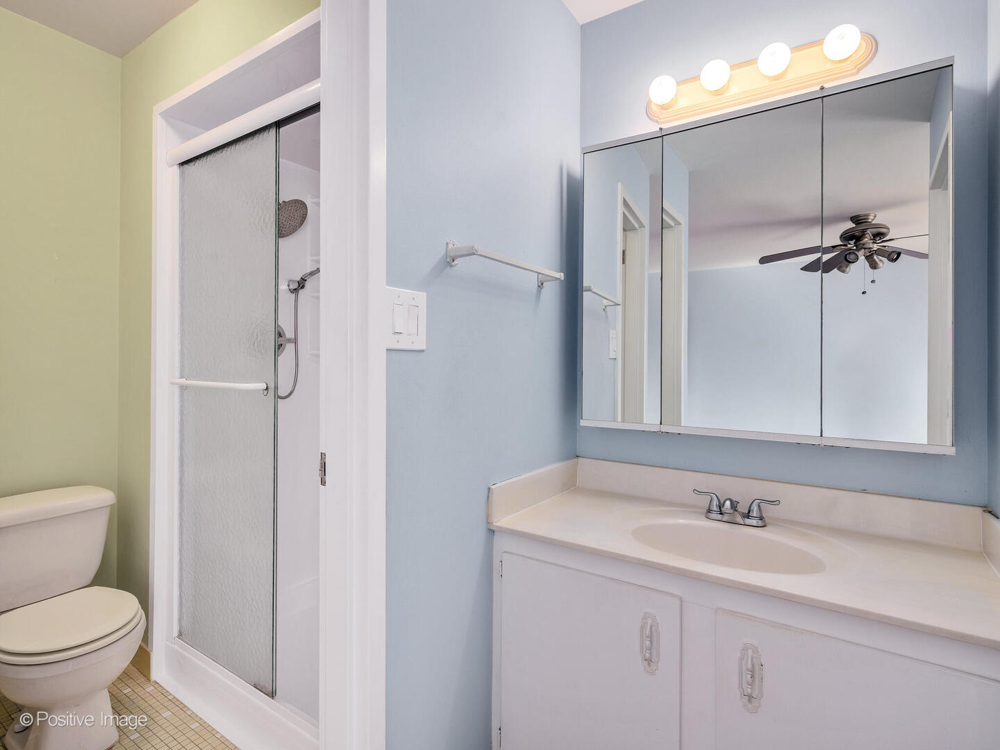 7510 Farmingdale Drive #208, Darien, IL 60561