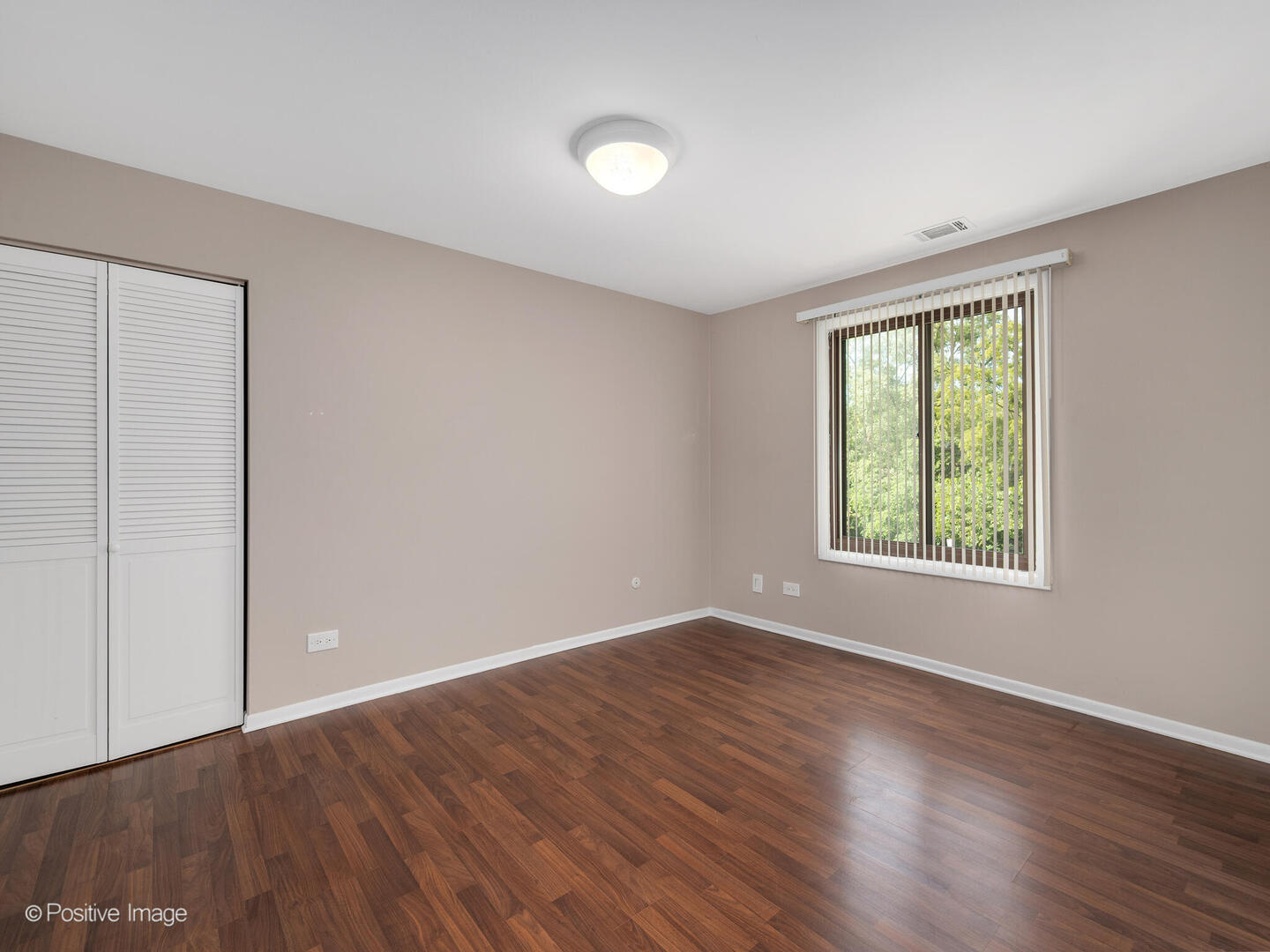 7510 Farmingdale Drive #208, Darien, IL 60561
