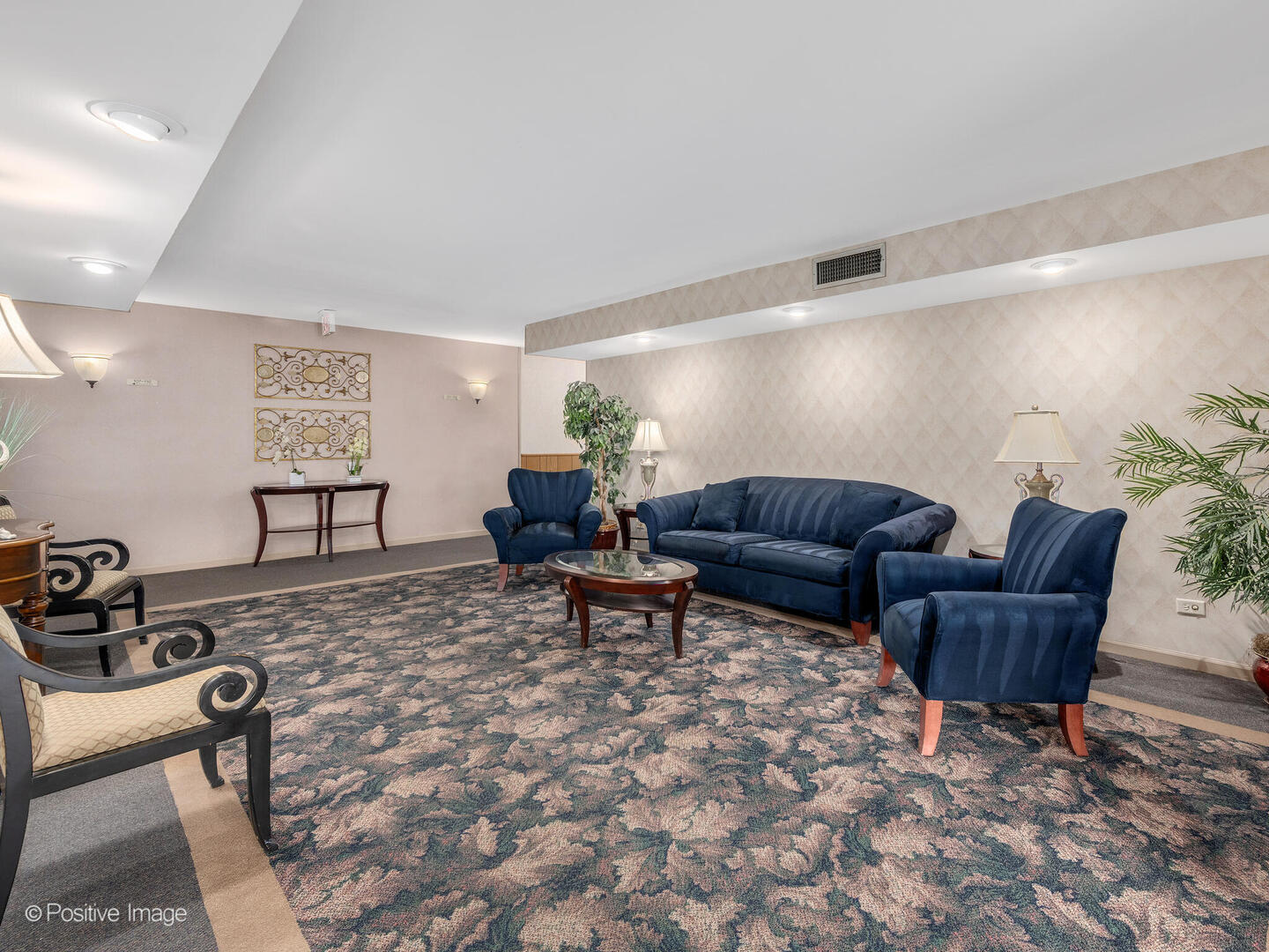 7510 Farmingdale Drive #208, Darien, IL 60561