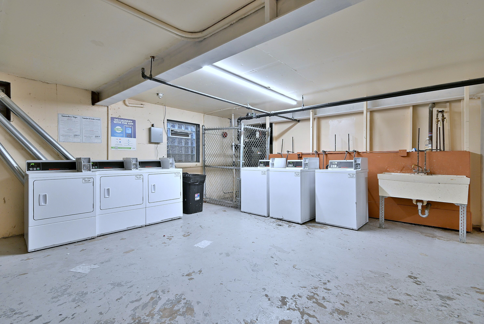 814 E Old Willow Road #212, Prospect Heights, IL 60070