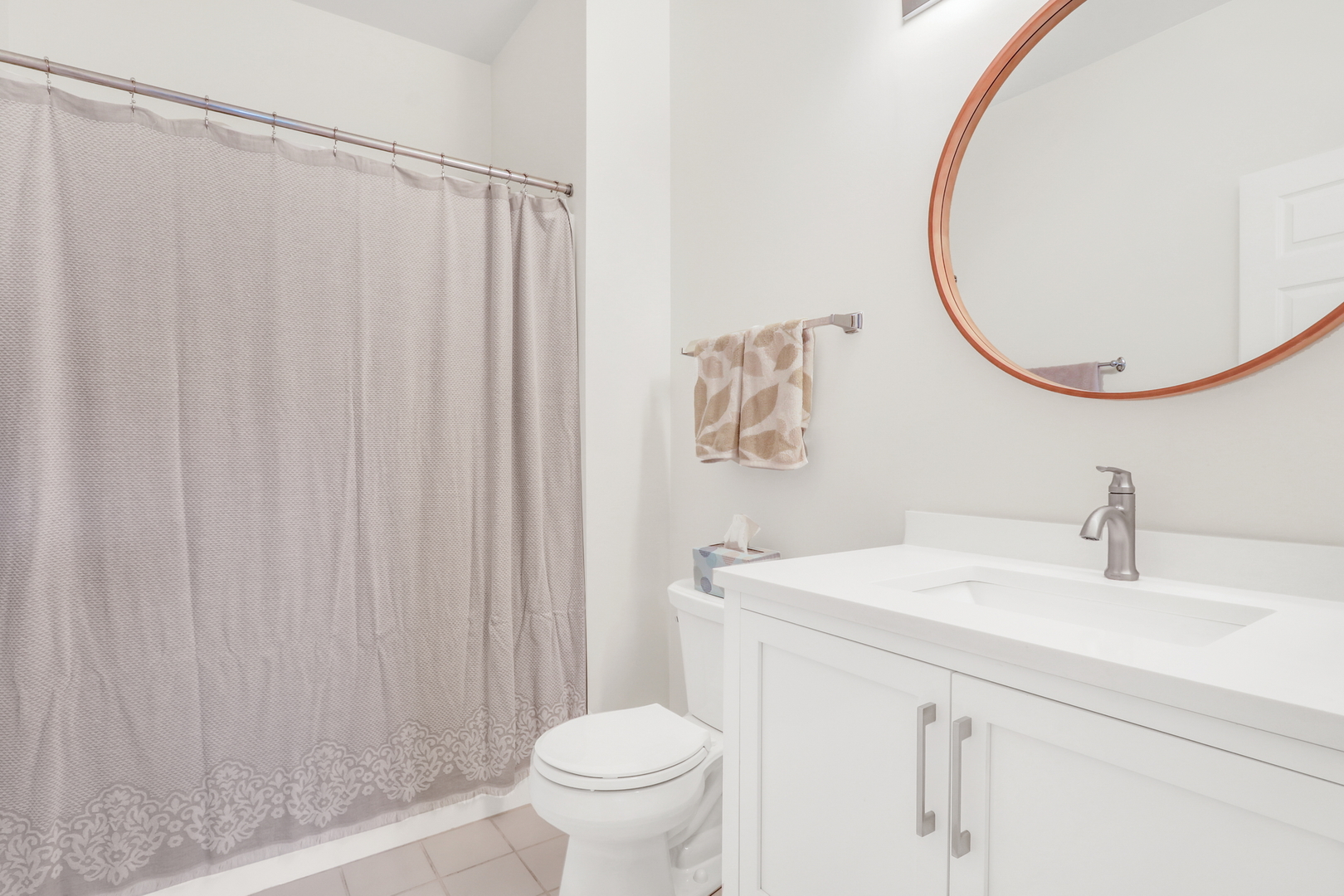 3275 Stratford Court #1A, Lake Bluff, IL 60044