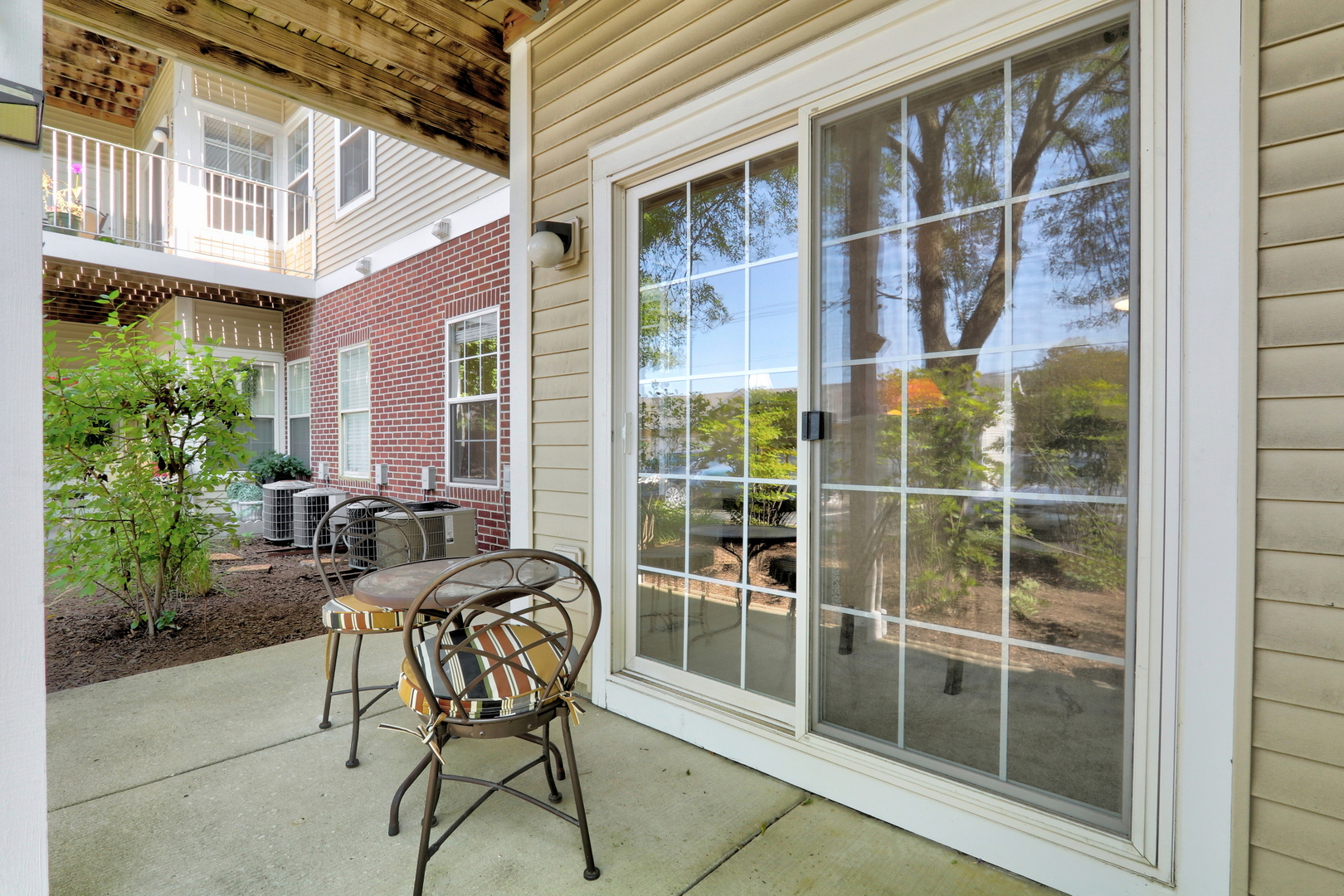3275 Stratford Court #1A, Lake Bluff, IL 60044