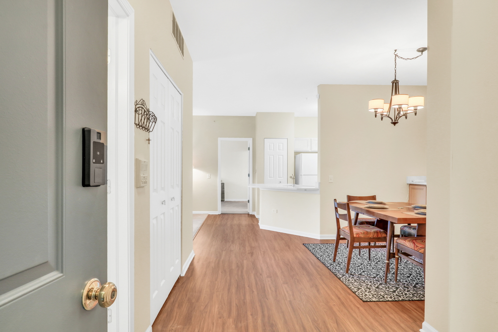 3275 Stratford Court #1A, Lake Bluff, IL 60044