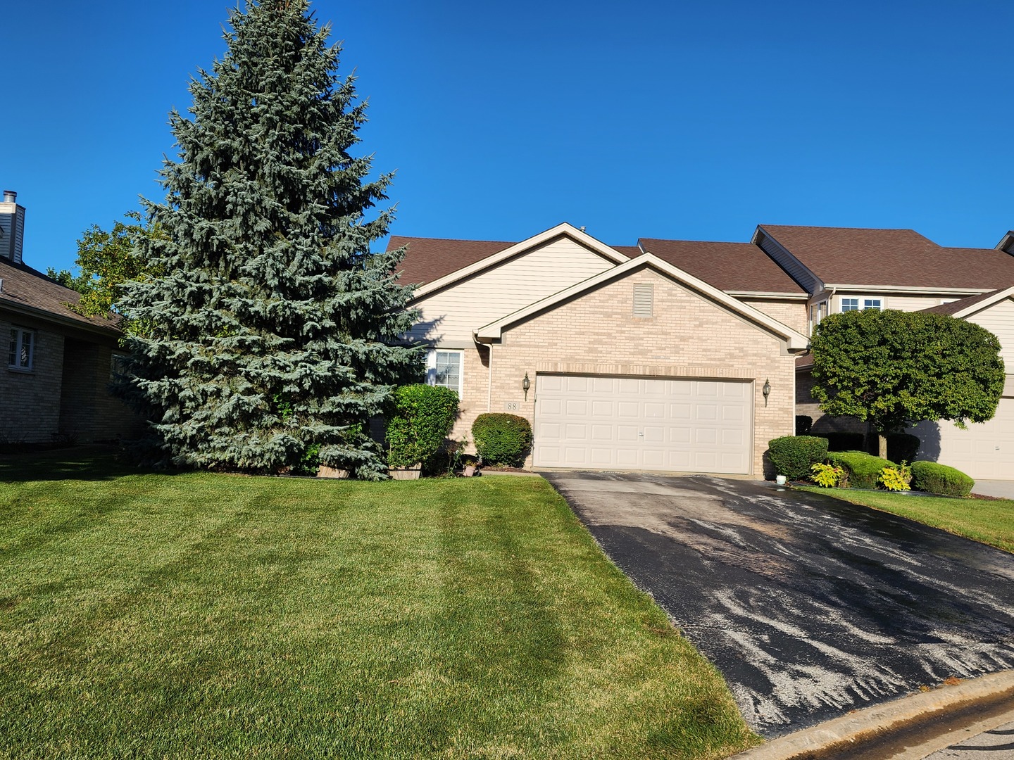 88 Odyssey Drive, Tinley Park, IL 60477