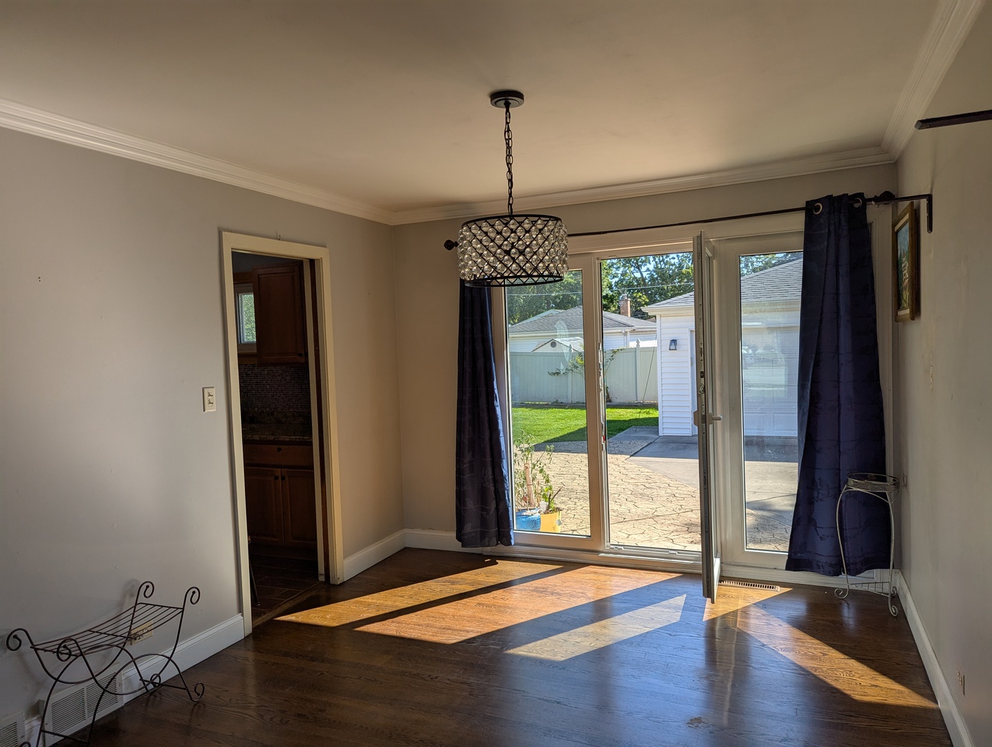 8927 Belleforte Avenue, Morton Grove, IL 60053