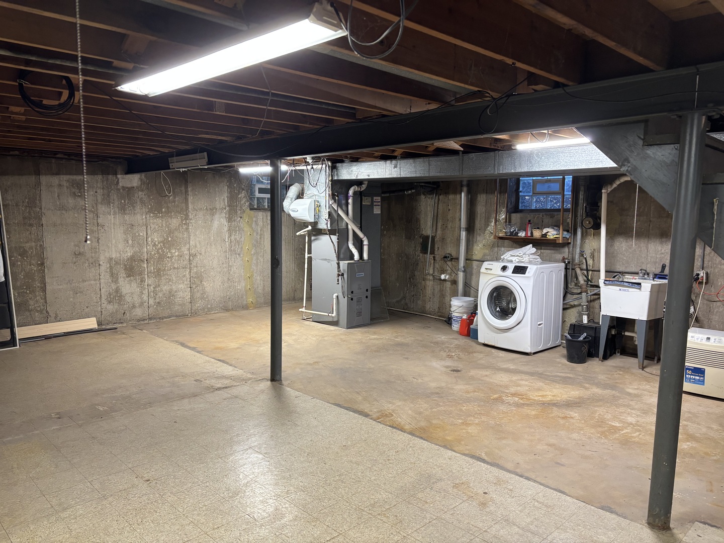 8927 Belleforte Avenue, Morton Grove, IL 60053