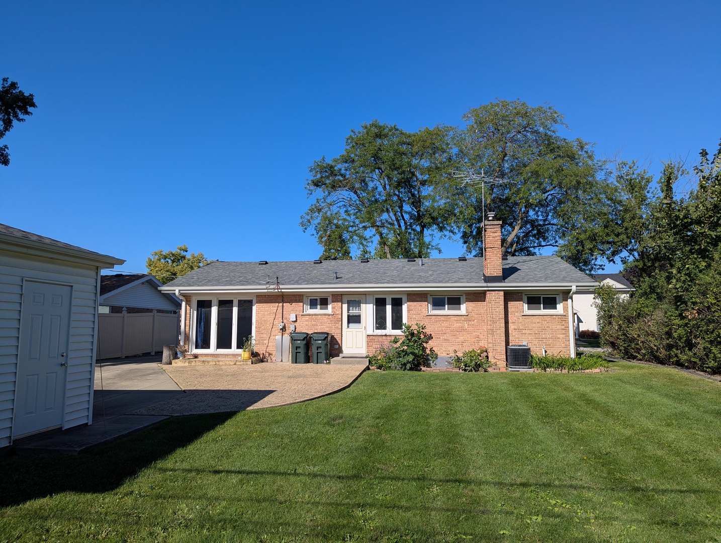 8927 Belleforte Avenue, Morton Grove, IL 60053