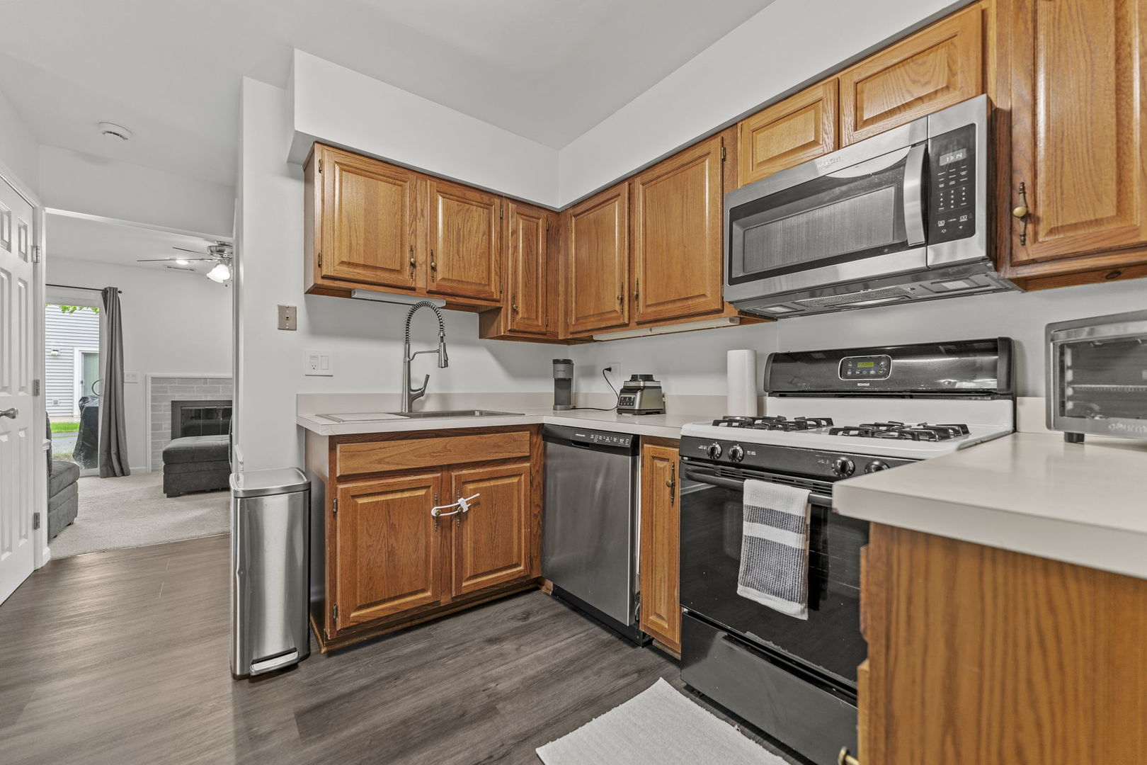 2S708 Timber Drive, Warrenville, IL 60555