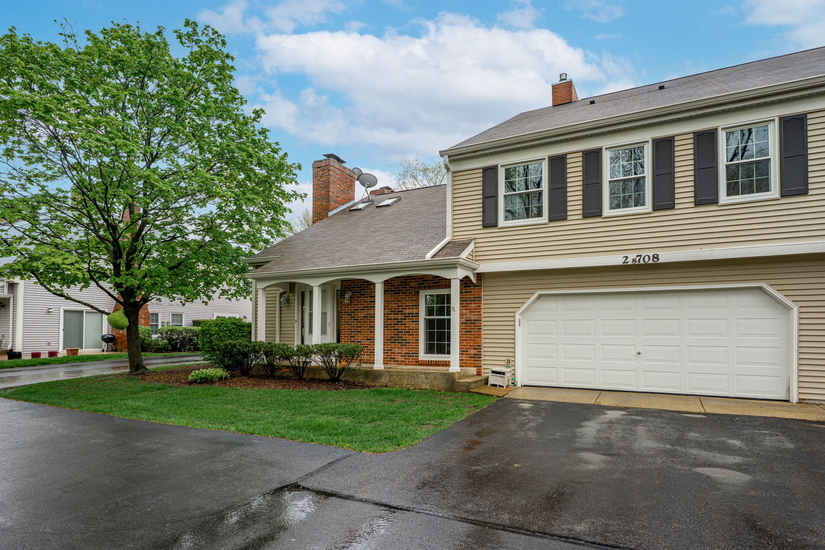 2S708 Timber Drive, Warrenville, IL 60555