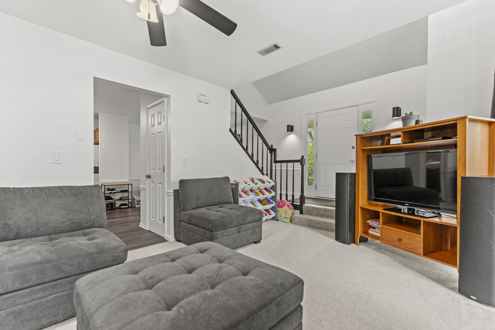 2S708 Timber Drive, Warrenville, IL 60555