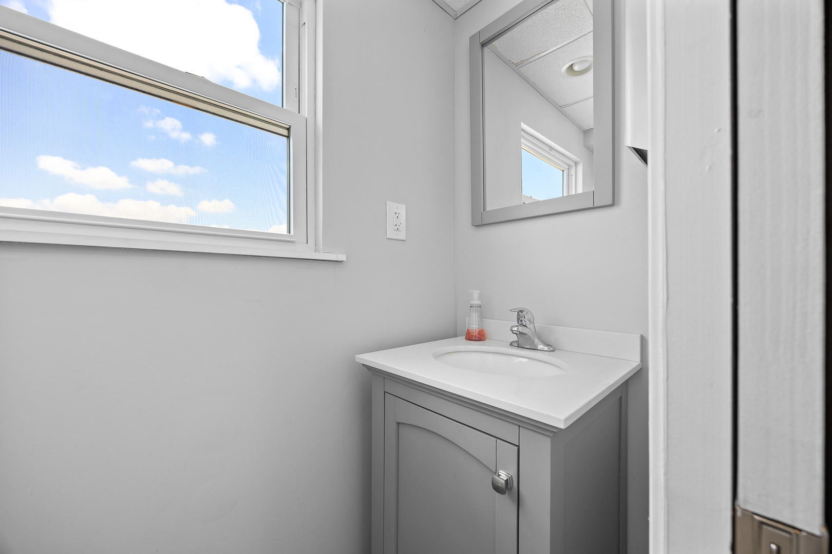 4520 Rumsey Avenue, Oak Lawn, IL 60453